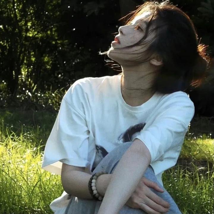 血色海湾背后